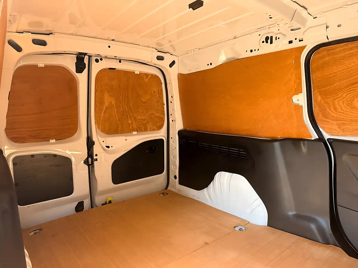 Used 2023 Vauxhall Combo Prime Panel Van White - Interior and Exterior details 9