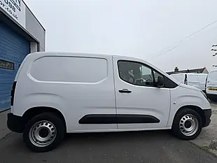 Used 2023 Vauxhall Combo Prime Panel Van White - Interior and Exterior details 5