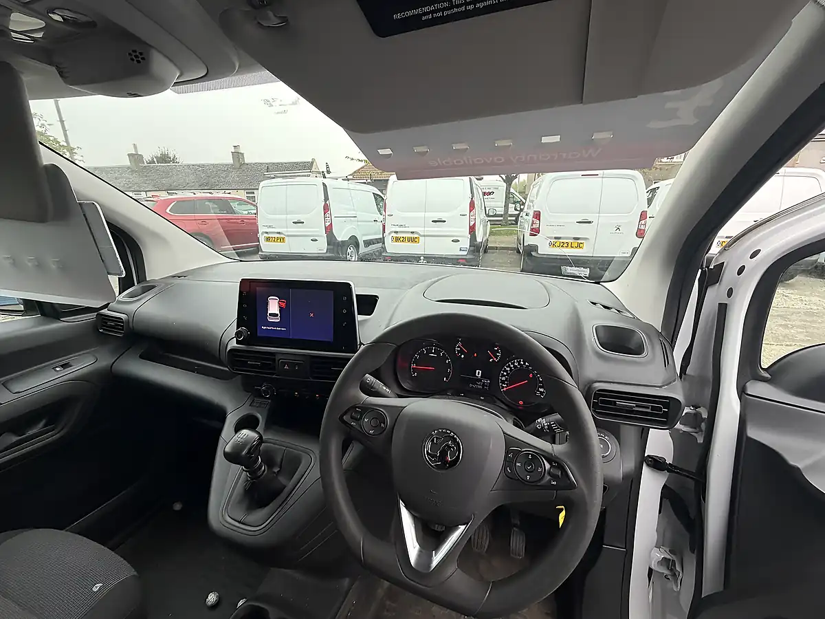 Used 2023 Vauxhall Combo Prime Panel Van White - Interior and Exterior details 7