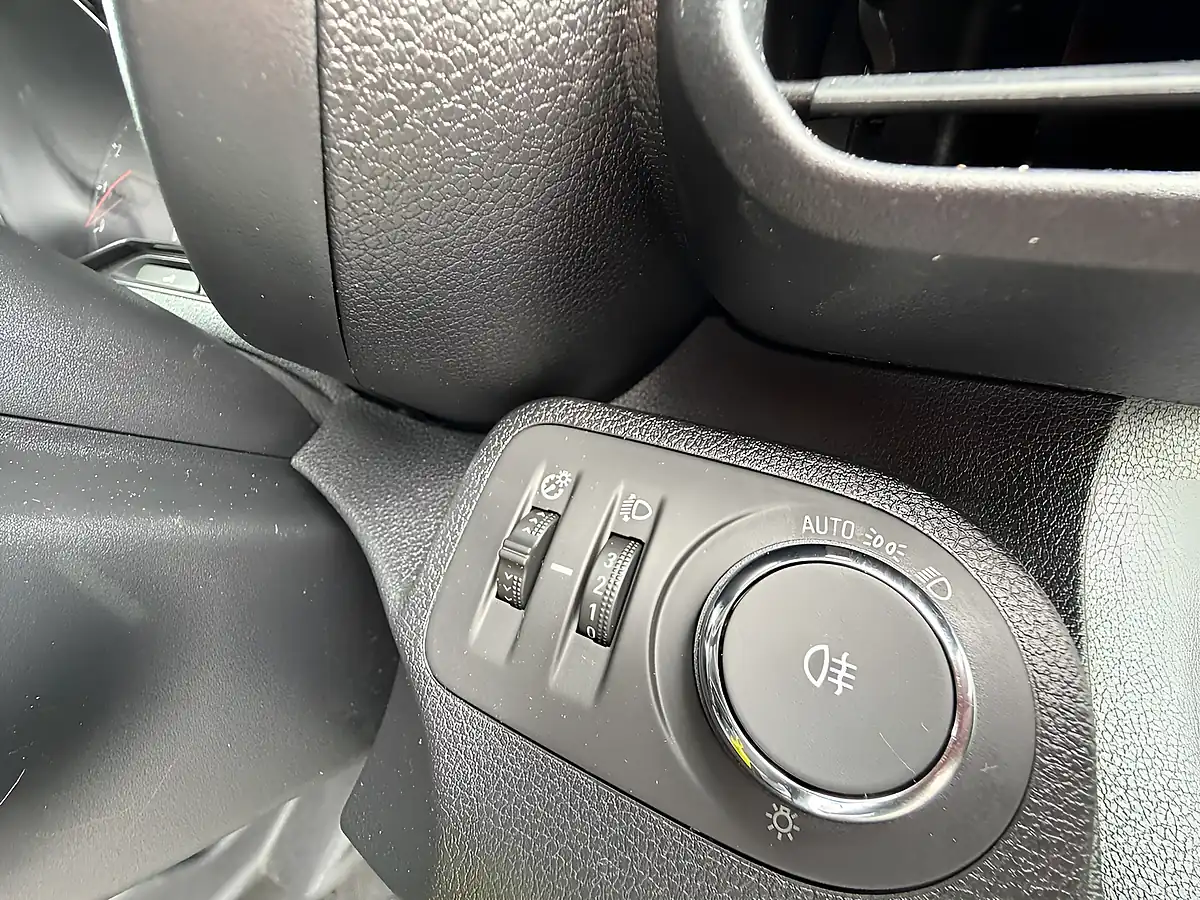 Used 2023 Vauxhall Combo Prime Panel Van White - Interior and Exterior details 12