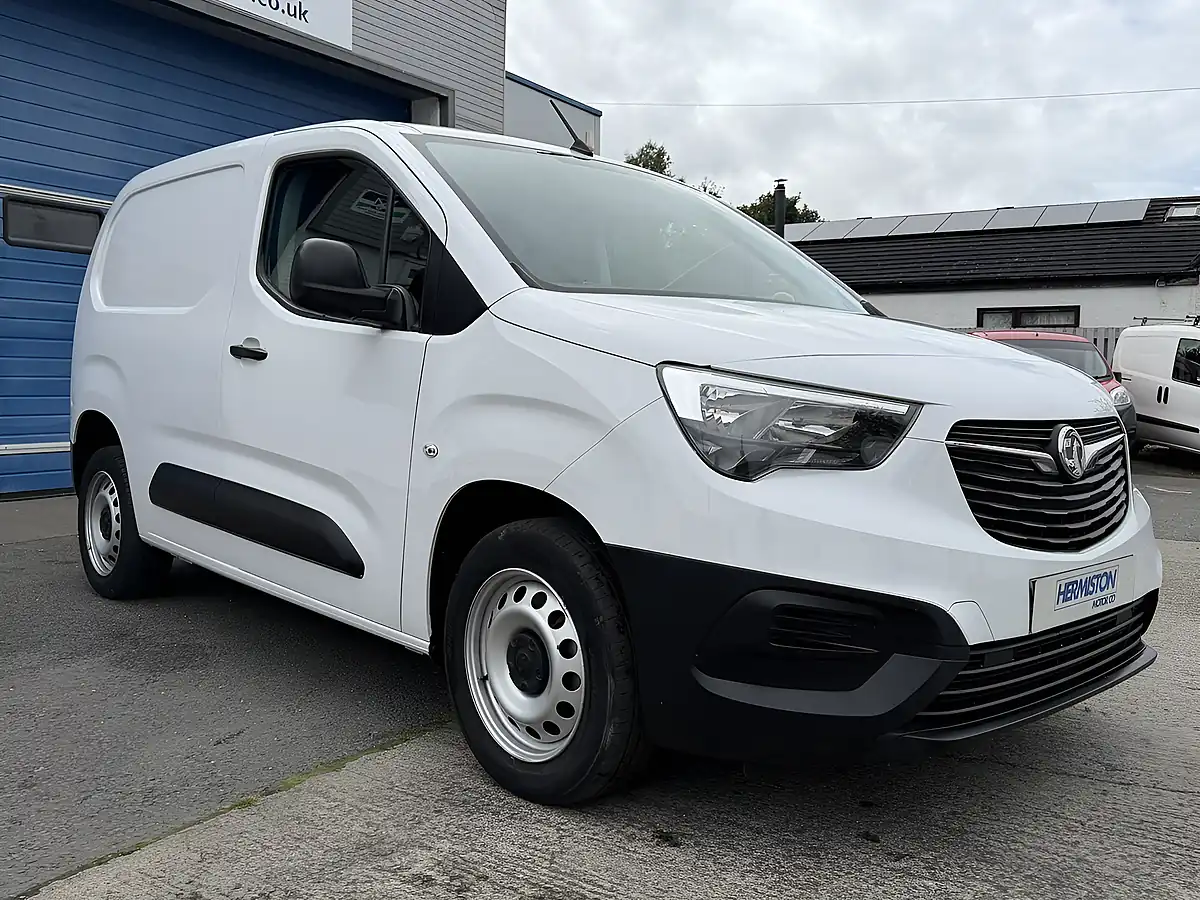 Used 2023 Vauxhall Combo Prime Panel Van White - Interior and Exterior details 2