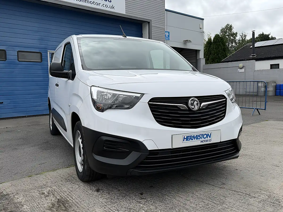 Used 2023 Vauxhall Combo Prime Panel Van White - Interior and Exterior details 3