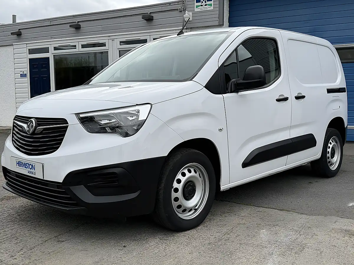 Used 2023 Vauxhall Combo Prime Panel Van White - Interior and Exterior details 4