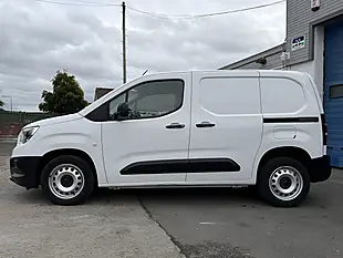 Used 2023 Vauxhall Combo Prime Panel Van White - Interior and Exterior details 5