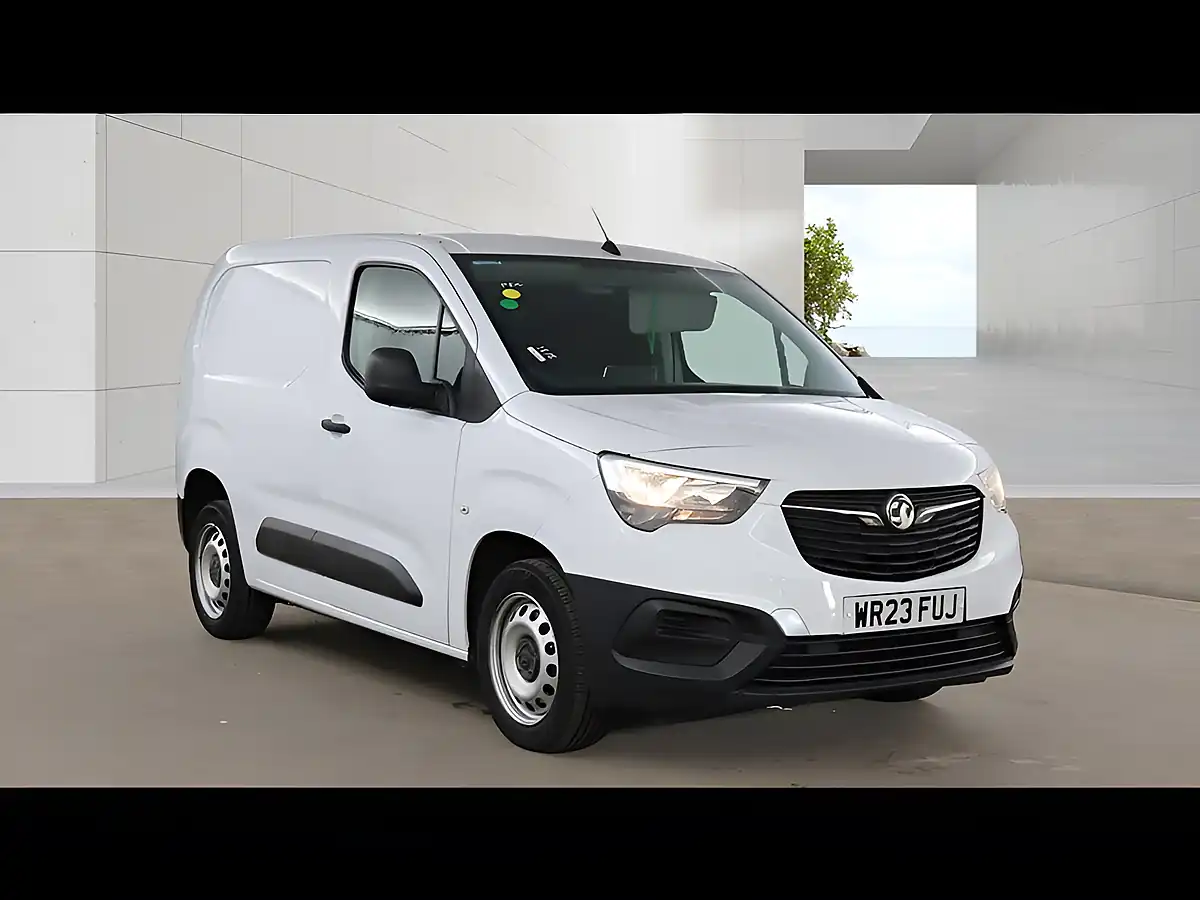 Used 2023 Vauxhall Combo Prime Panel Van White - Front View