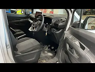 Used 2023 Vauxhall Combo Prime Panel Van White - Interior and Exterior details 11