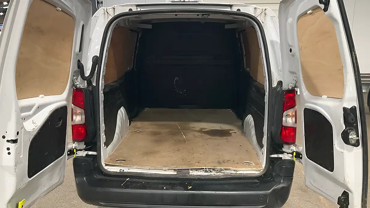 Used 2023 Vauxhall Combo Prime White - Interior and Exterior details 5