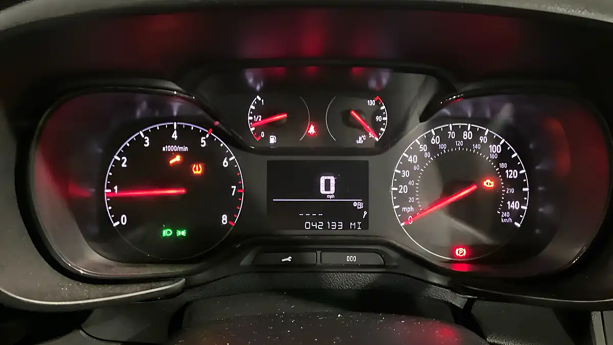 Used 2023 Vauxhall Combo Prime White - Interior and Exterior details 8