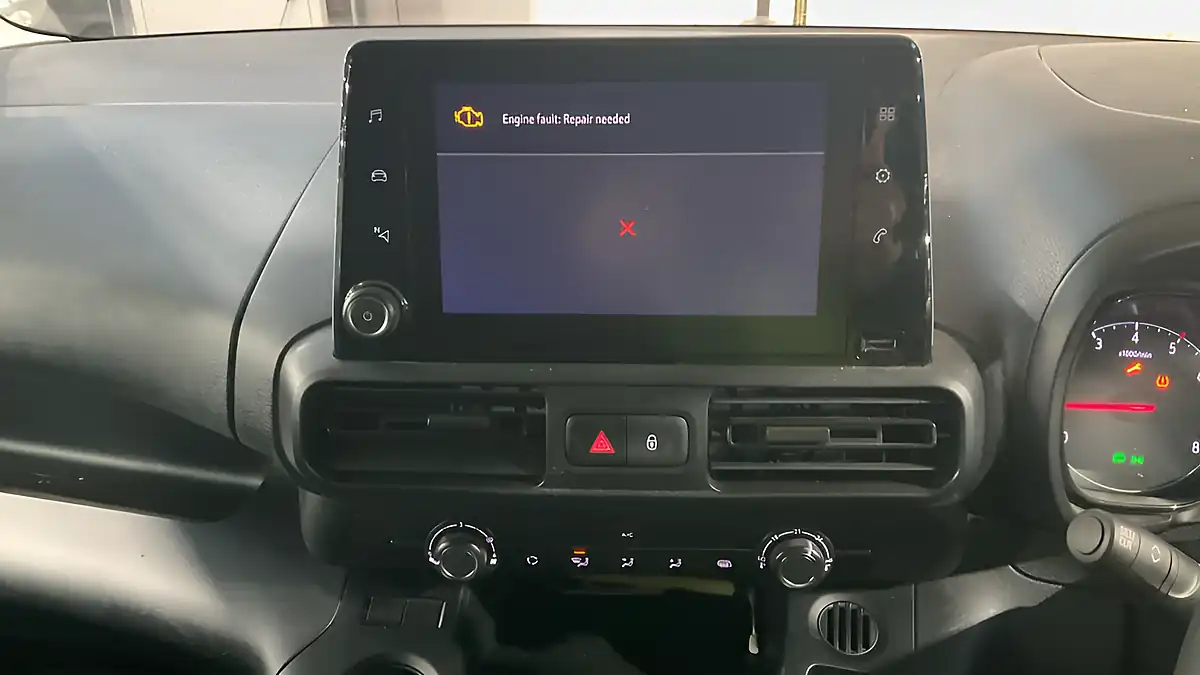 Used 2023 Vauxhall Combo Prime White - Interior and Exterior details 9