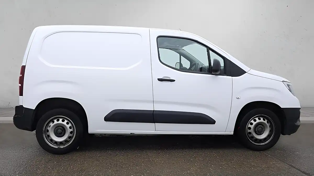Used 2023 Vauxhall Combo Prime White - Interior and Exterior details 5