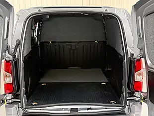 Used 2023 Vauxhall Combo Pro Aluminium Grey - Interior and Exterior details 10