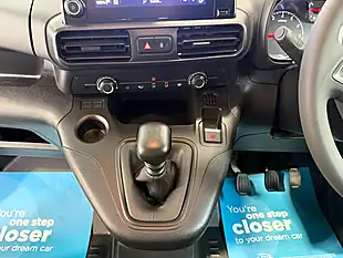 Used 2023 Vauxhall Combo Pro Aluminium Grey - Interior and Exterior details 17