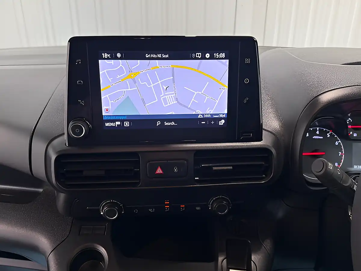 Used 2023 Vauxhall Combo Pro Aluminium Grey - Interior and Exterior details 18