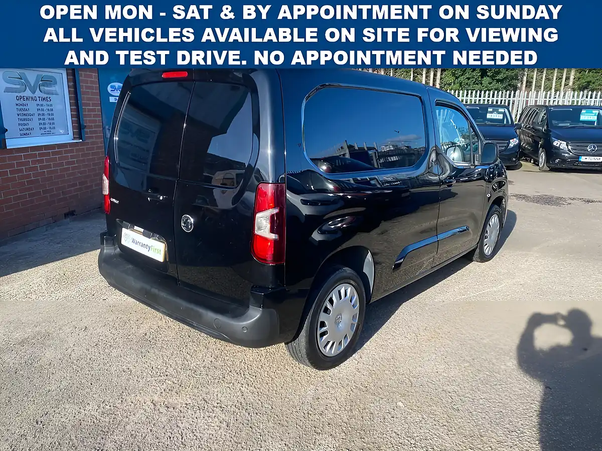 Used 2023 Vauxhall Combo Pro Black - Interior and Exterior details 8