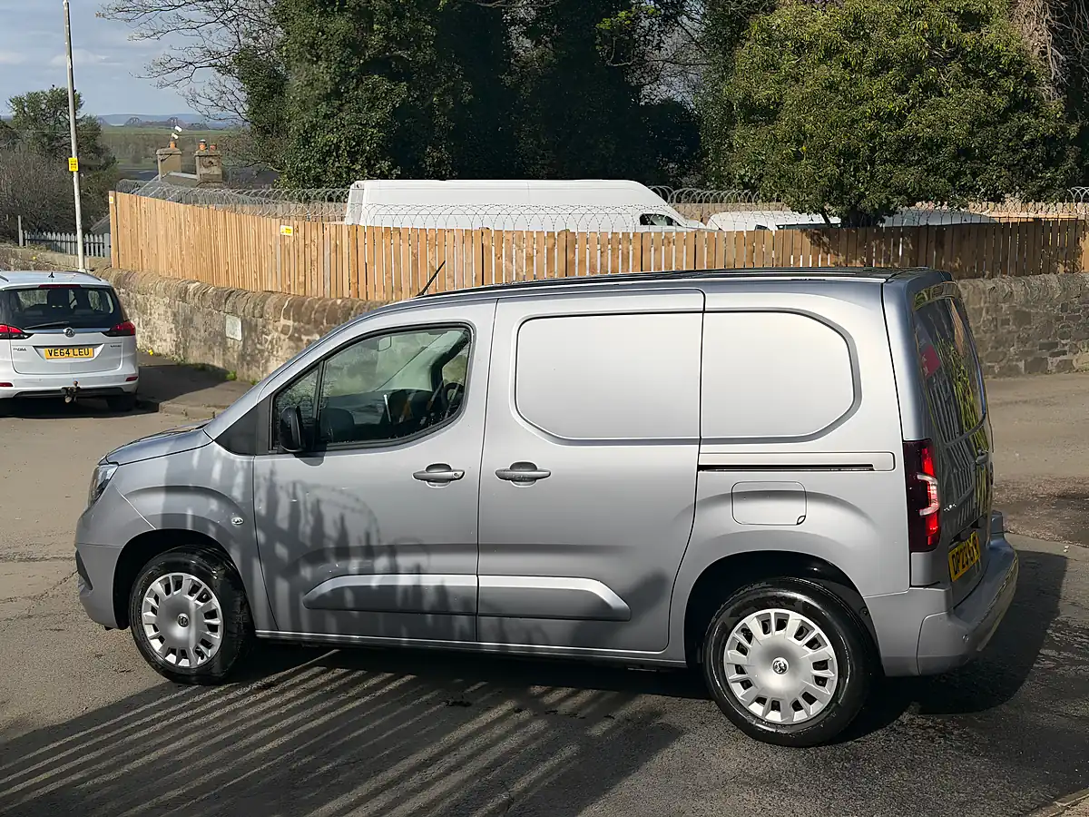Used 2023 Vauxhall Combo Pro Grey - Interior and Exterior details 3