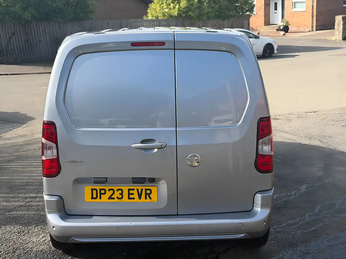 Used 2023 Vauxhall Combo Pro Grey - Interior and Exterior details 5