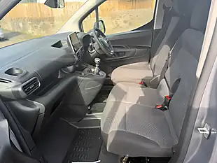 Used 2023 Vauxhall Combo Pro Grey - Interior and Exterior details 9