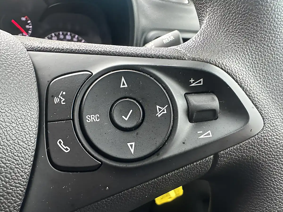 Used 2023 Vauxhall Combo Pro Icy White - Interior and Exterior details 12