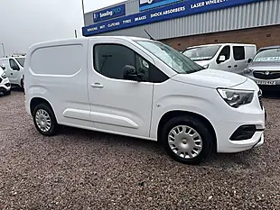 Used 2023 Vauxhall Combo Pro Icy White - Interior and Exterior details 2