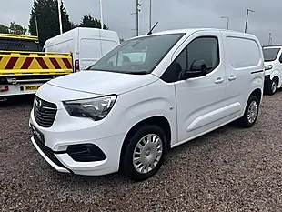 Used 2023 Vauxhall Combo Pro Icy White - Interior and Exterior details 7