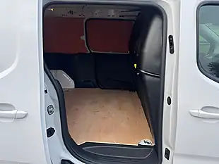 Used 2023 Vauxhall Combo Pro L2 H1 White - Interior and Exterior details 10
