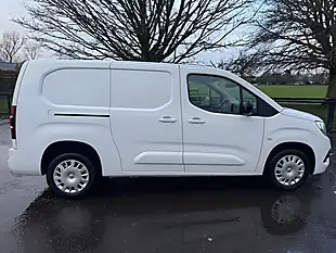 Used 2023 Vauxhall Combo Pro L2 H1 White - Interior and Exterior details 2