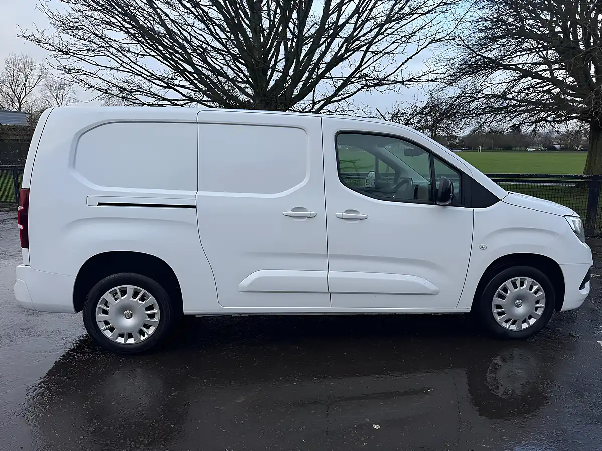 Used 2023 Vauxhall Combo Pro L2 H1 White - Interior and Exterior details 2