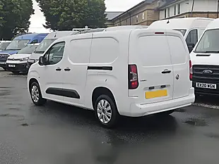 Used 2023 Vauxhall Combo Pro L2 Icy White - Interior and Exterior details 10