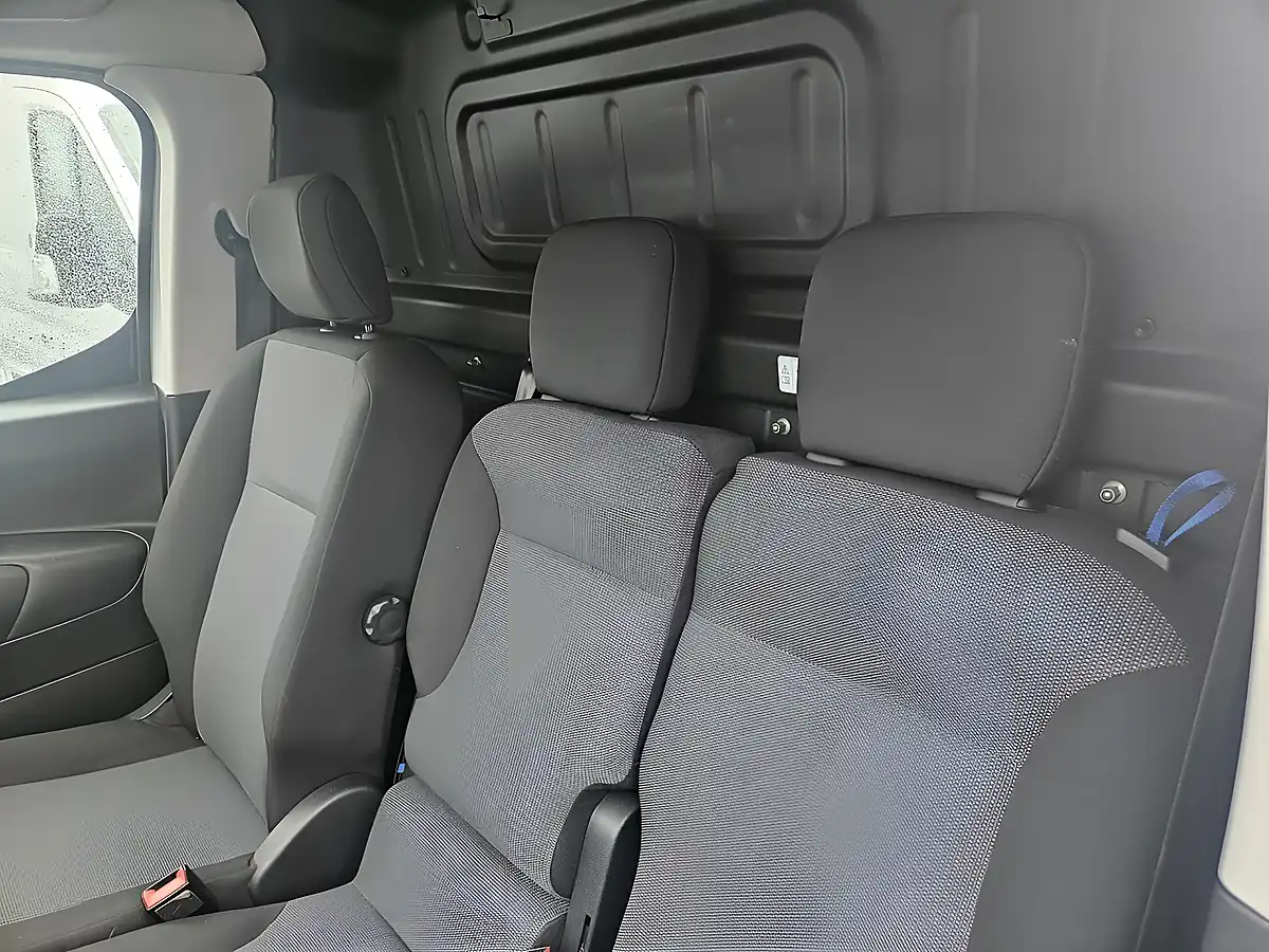 Used 2023 Vauxhall Combo Pro L2 Icy White - Interior and Exterior details 12