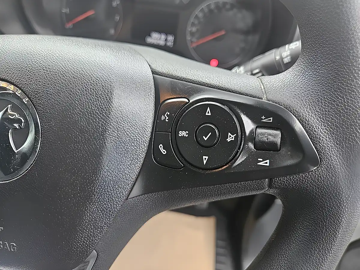 Used 2023 Vauxhall Combo Pro L2 Icy White - Interior and Exterior details 17
