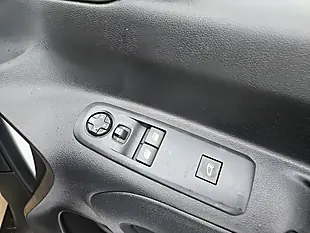 Used 2023 Vauxhall Combo Pro L2 Icy White - Interior and Exterior details 18