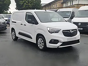 Used 2023 Vauxhall Combo Pro L2 Icy White - Interior and Exterior details 6