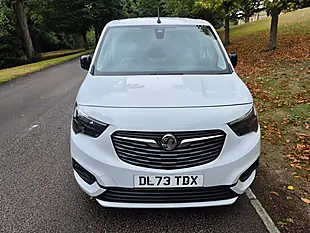 Used 2023 Vauxhall Combo Pro L2 Kaolin White - Interior and Exterior details 4