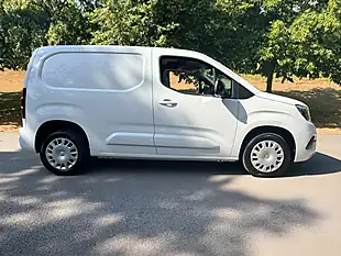 Used 2023 Vauxhall Combo Pro Panel Van Kaolin White - Interior and Exterior details 2