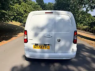 Used 2023 Vauxhall Combo Pro Panel Van Kaolin White - Interior and Exterior details 4