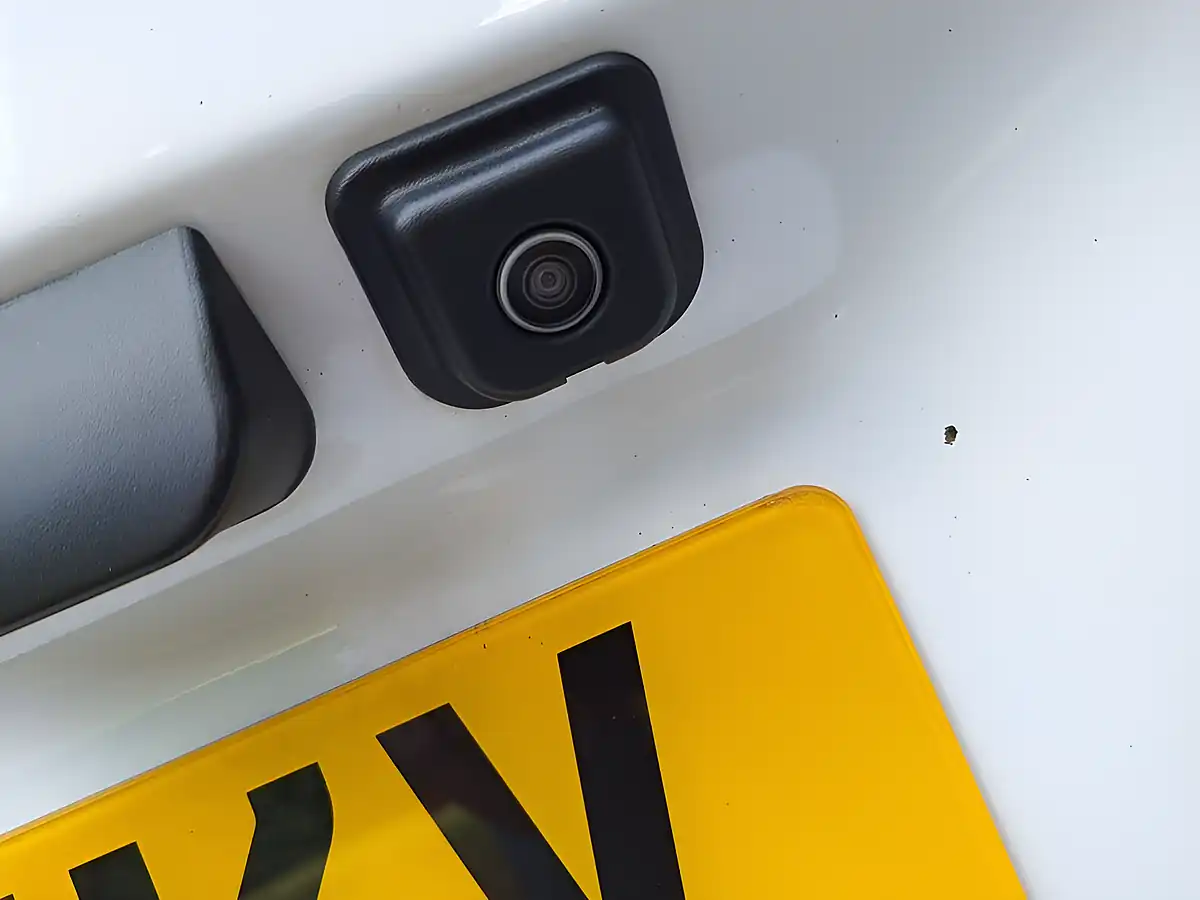 Used 2023 Vauxhall Combo Pro Panel Van White - Interior and Exterior details 16