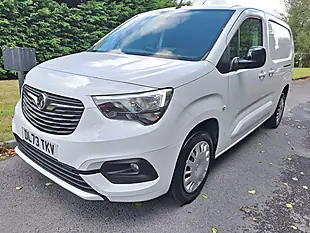 Used 2023 Vauxhall Combo Pro Panel Van White - Interior and Exterior details 3
