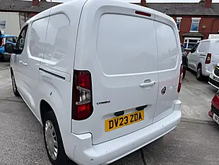 Used 2023 Vauxhall Combo Pro Pure White - Interior and Exterior details 2