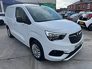 Used 2023 Vauxhall Combo Pro Pure White - Interior and Exterior details 3