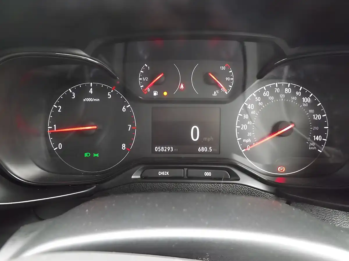Used 2023 Vauxhall Combo Pro White - Interior and Exterior details 15