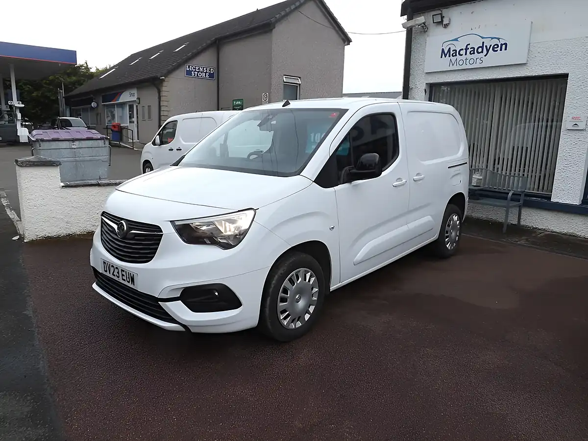 Used 2023 Vauxhall Combo Pro White - Interior and Exterior details 3