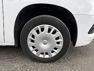 Used 2023 Vauxhall Combo Pro White - Interior and Exterior details 17