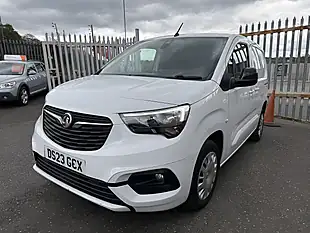 Used 2023 Vauxhall Combo Pro White - Interior and Exterior details 4