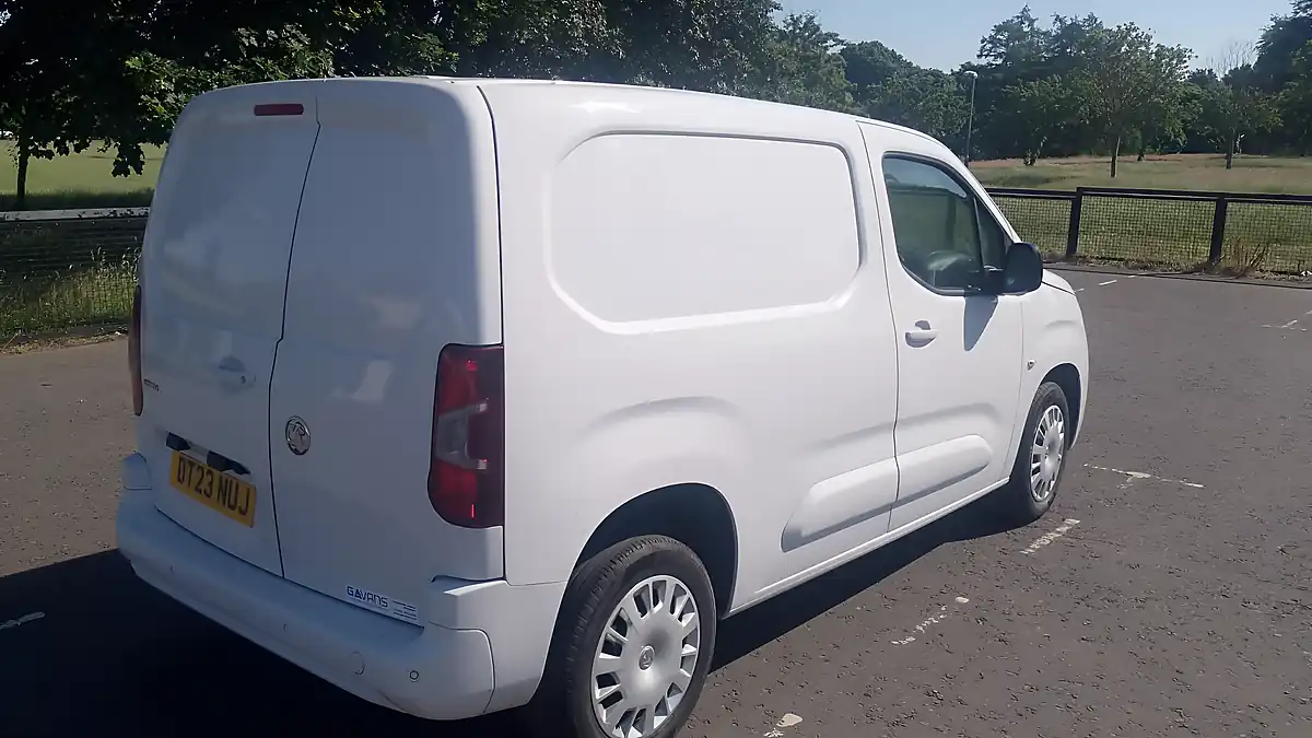 Used 2023 Vauxhall Combo Pro White - Interior and Exterior details 7
