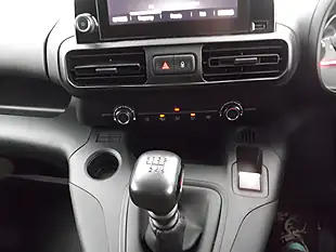 Used 2023 Vauxhall Combo Pro White - Interior and Exterior details 16