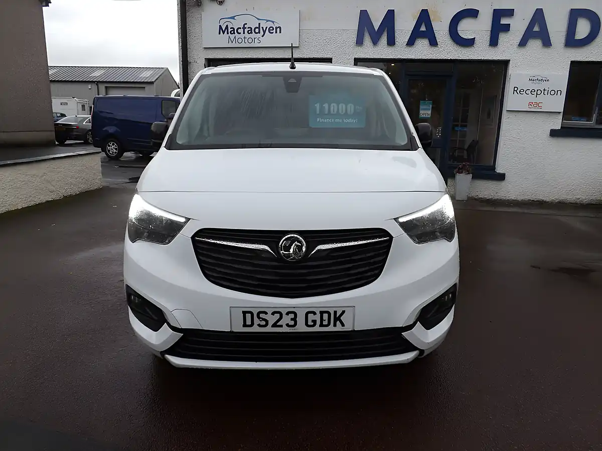 Used 2023 Vauxhall Combo Pro White - Interior and Exterior details 3