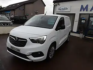 Used 2023 Vauxhall Combo Pro White - Interior and Exterior details 4