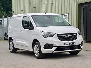 Used 2023 Vauxhall Combo Pro White - Interior and Exterior details 5