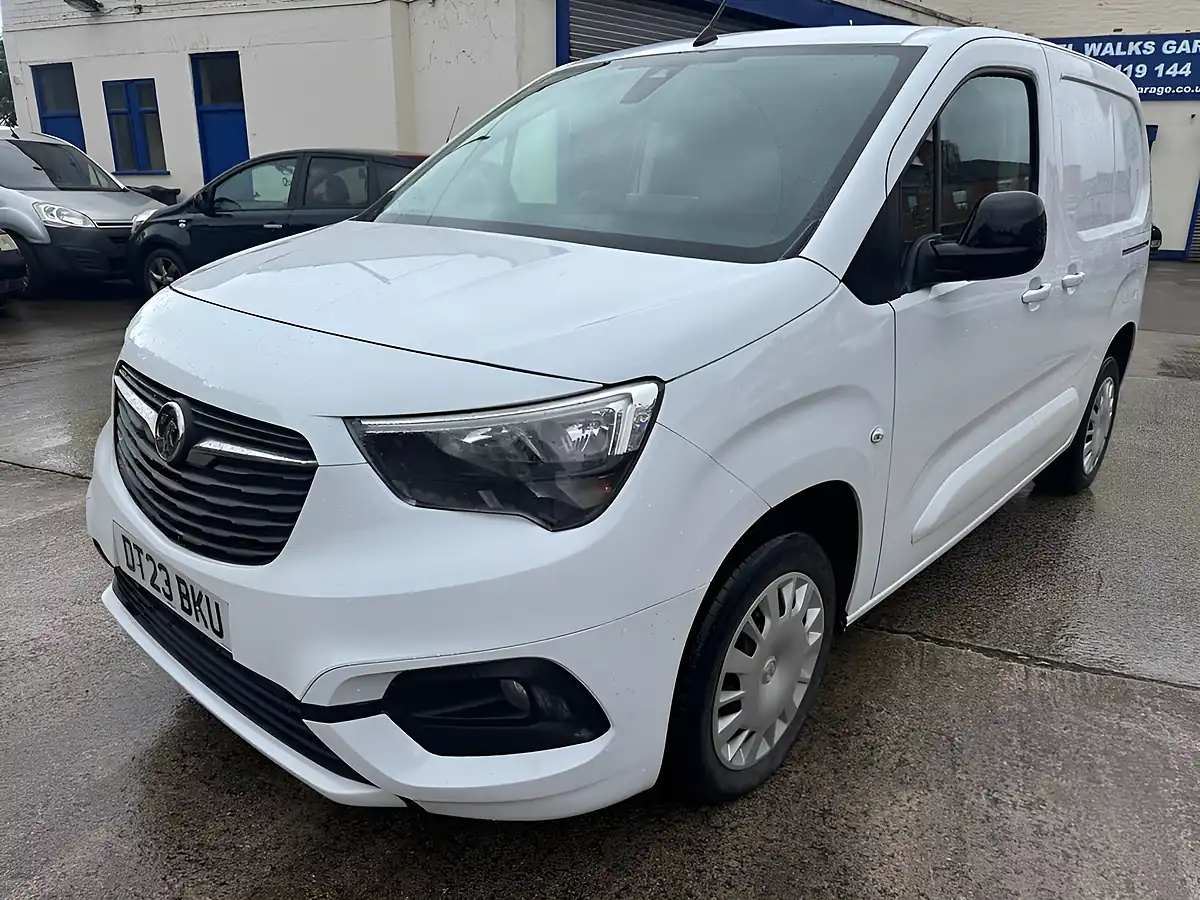 Used 2023 Vauxhall Combo Pro White - Interior and Exterior details 3