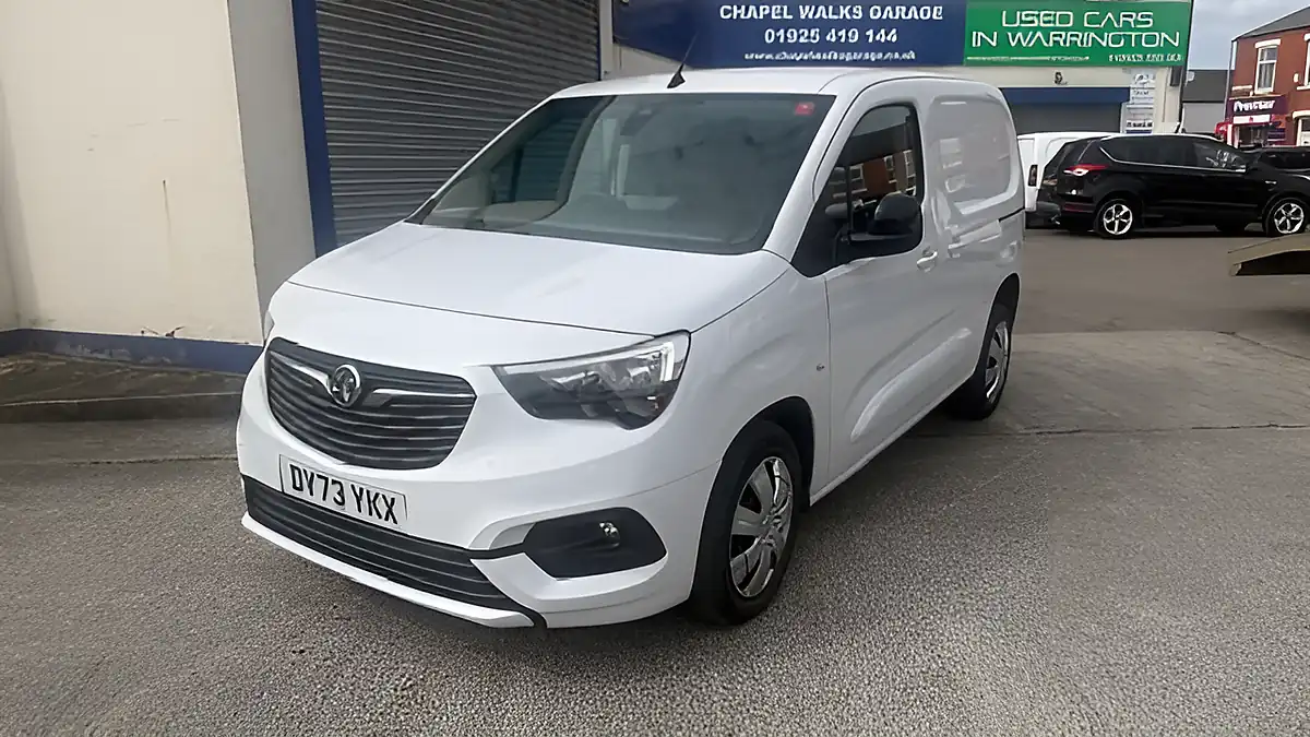 Used 2023 Vauxhall Combo Pro White - Interior and Exterior details 2